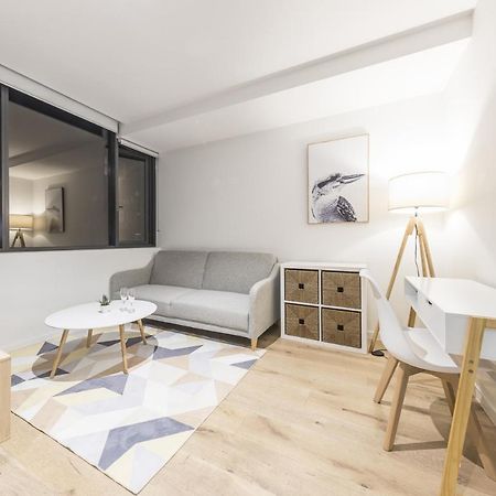 Manhattan Modern Apartments At Southern Cross Melbourne Exterior photo