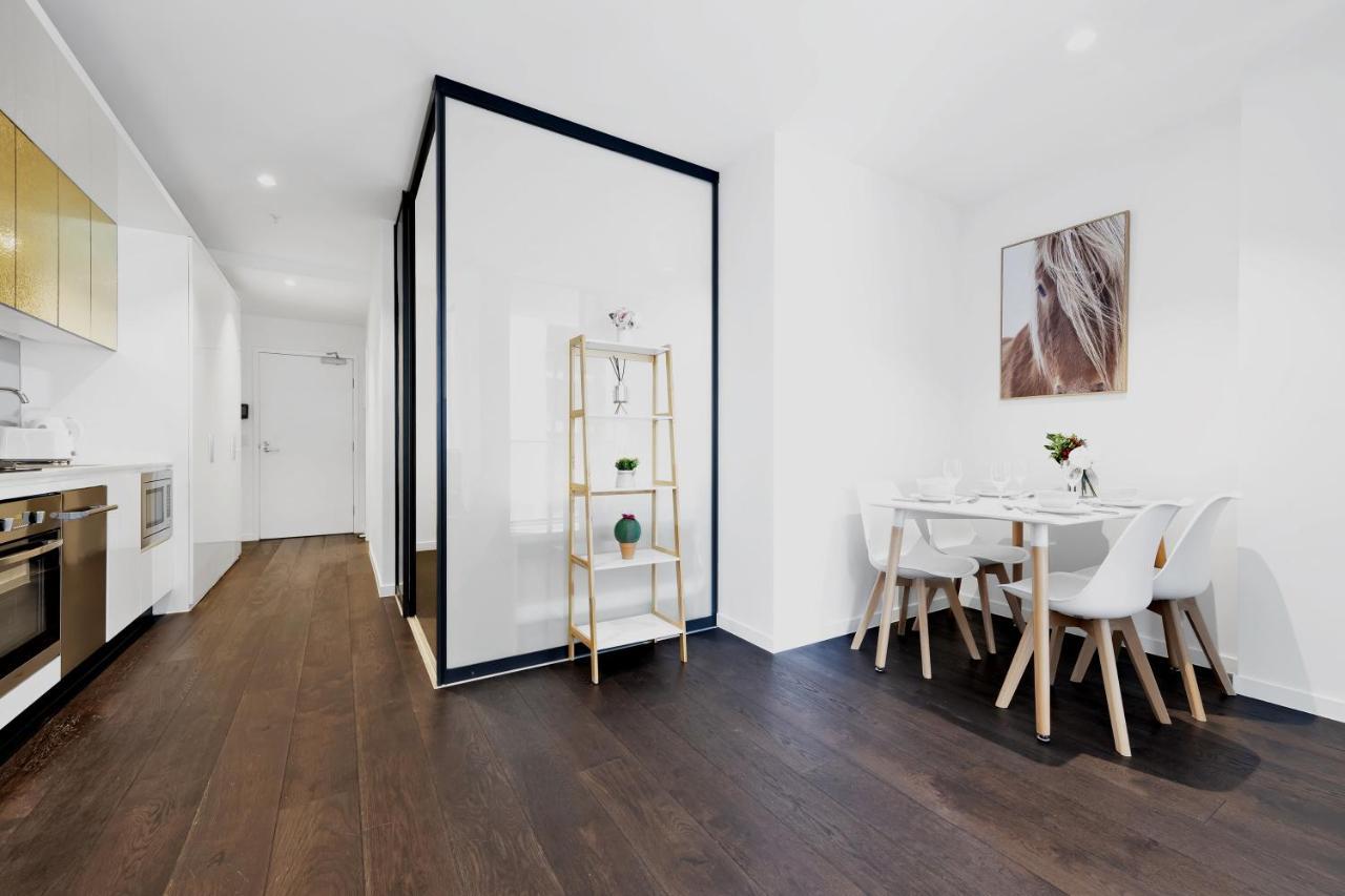 Manhattan Modern Apartments At Southern Cross Melbourne Exterior photo